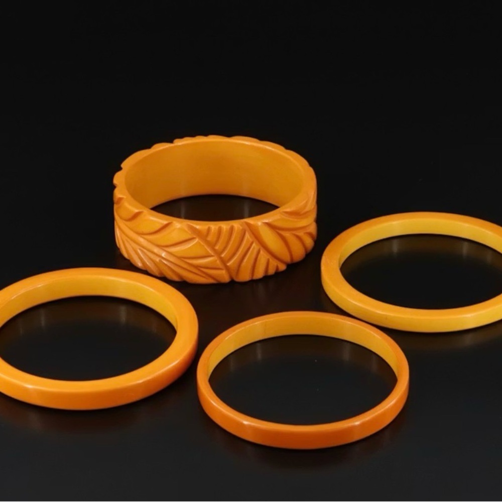 Elegant Orange butterscotch Bakelite Bangle Bracelet Set